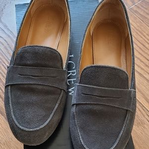 Cole haan penny loafer size 6.5, dark color